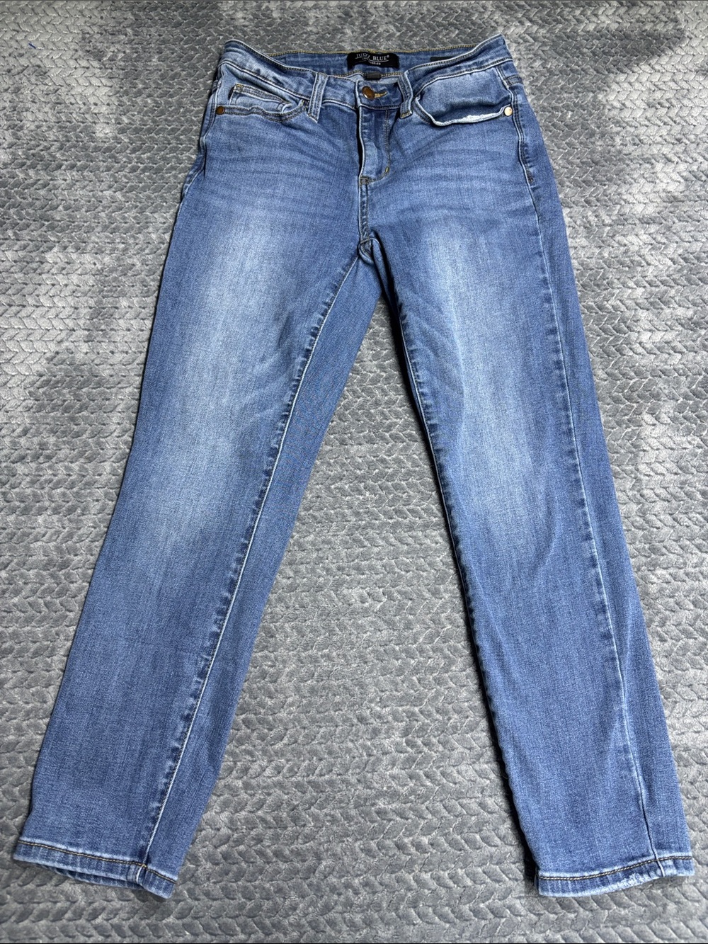 Judy Blue Light Blue Relaxed Fit Ankle Jeans